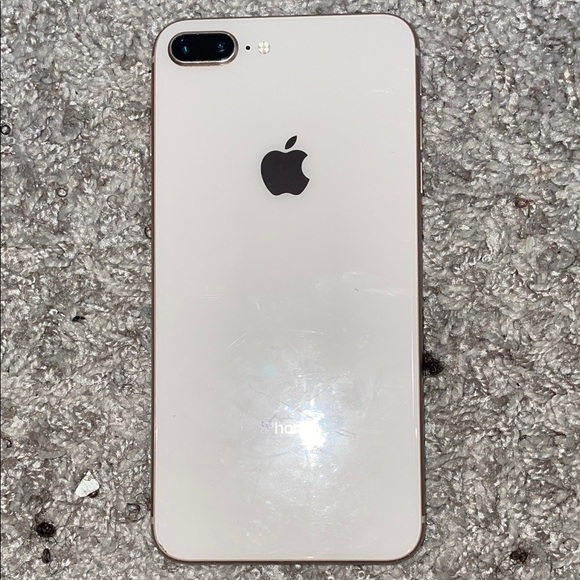 iPhone 8+